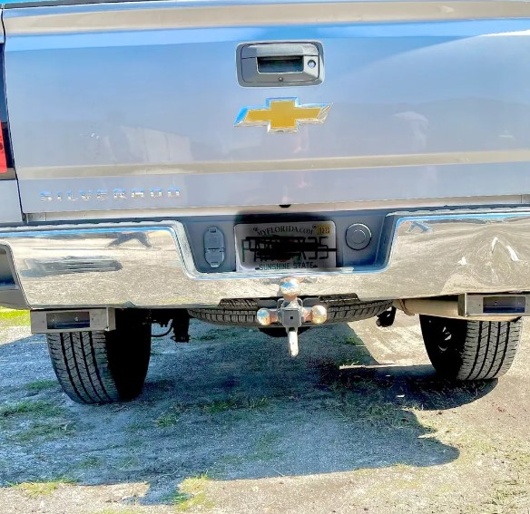 BMC Lights  2013-2018 GMC Sierra 1500 Hitch Bar ™ w/ RIGID Ignite Endcap Upgrade: RIGID Midnight Series SR-Q Pro